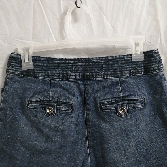 CONTRAST JEANS SHORTS - Picture 3 of 4